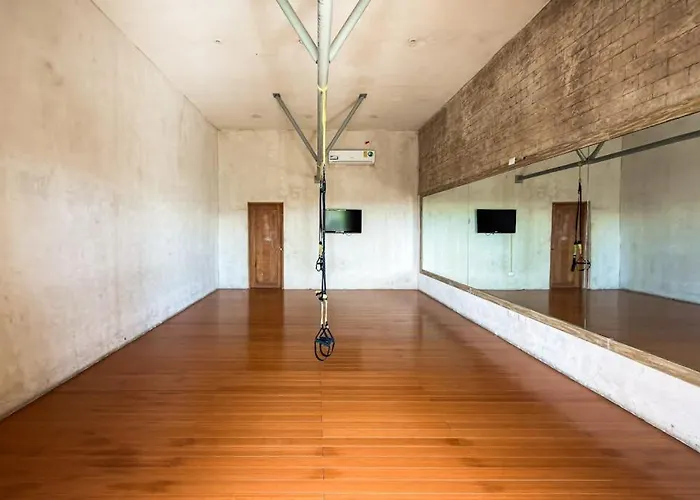 Сasa de vacaciones Stylish With Pool, Ocean Views, Fitness & Private Patio Grill *